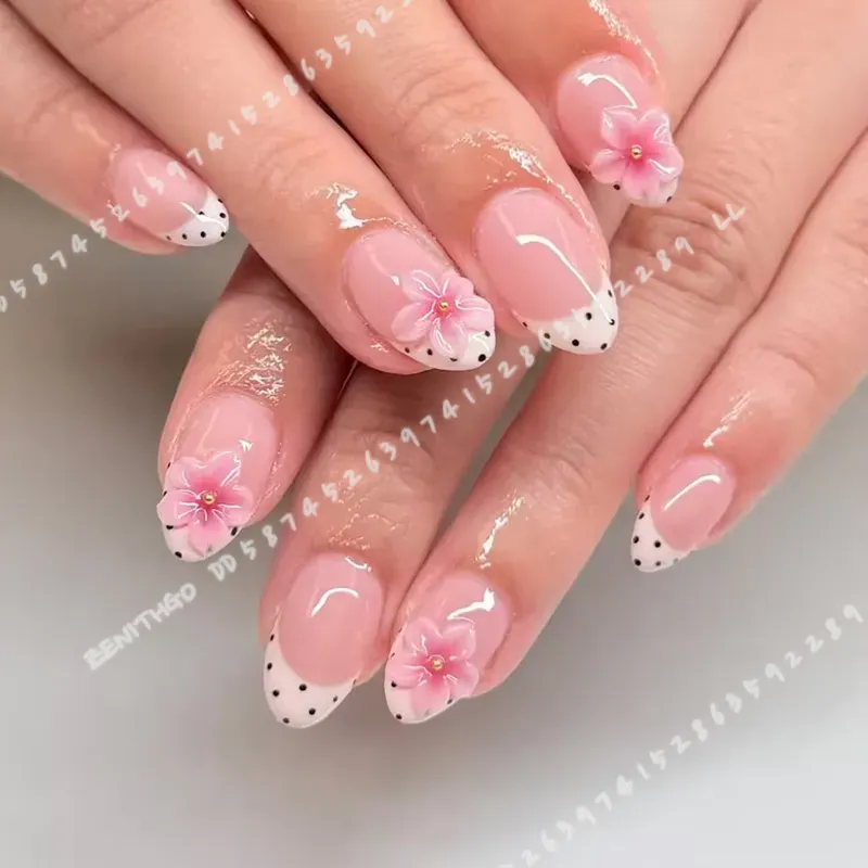Nail Art Oval - 24 szt. krótkich owalnych paznokci żelowych