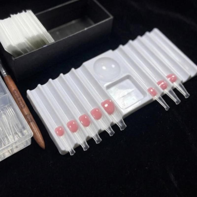 Nail Fan Brush - Paleta do zdobienia paznokci wielokrotnego użytku