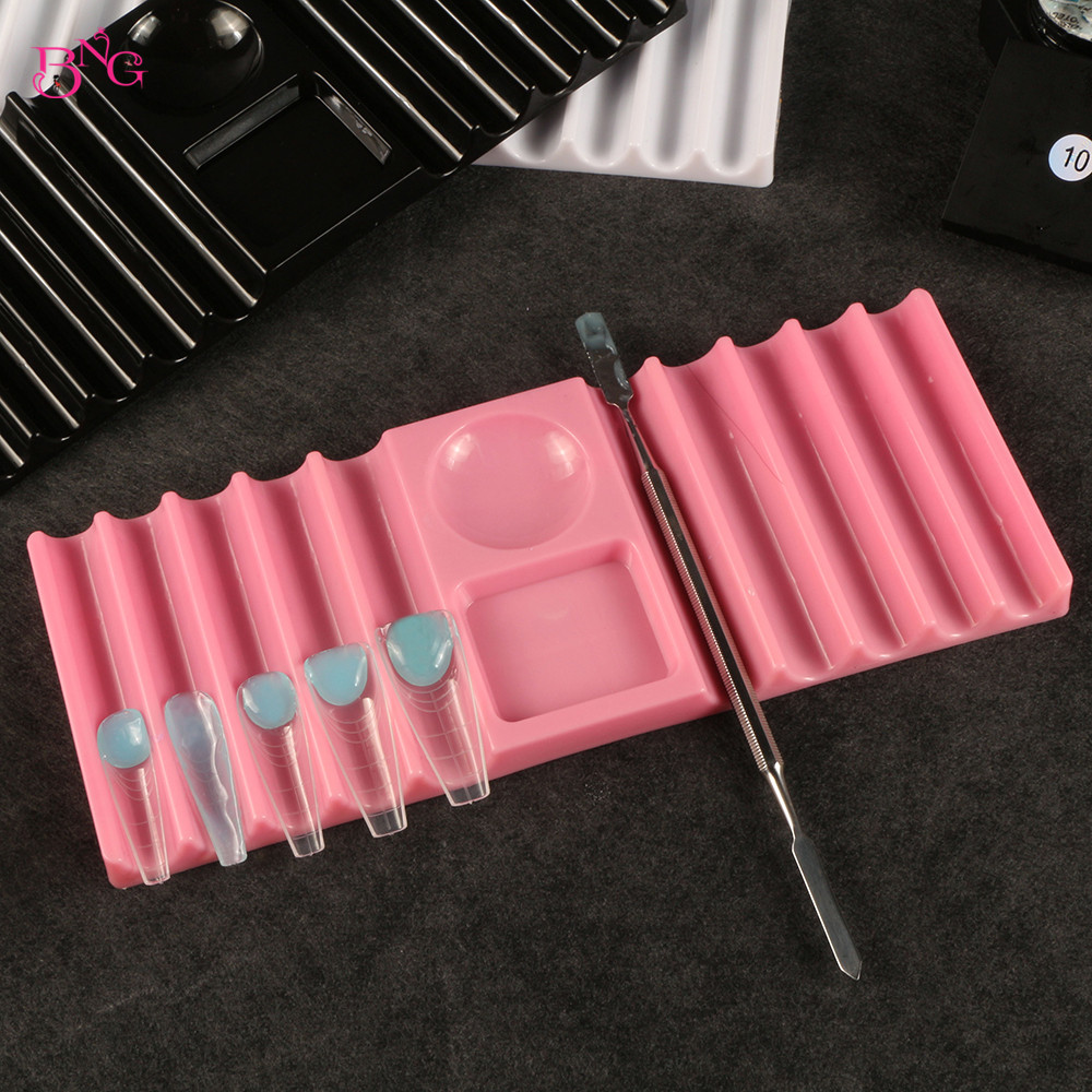 Stojak na dwa szablony BNG, pl – Nail Fan Brush recenzja i cena